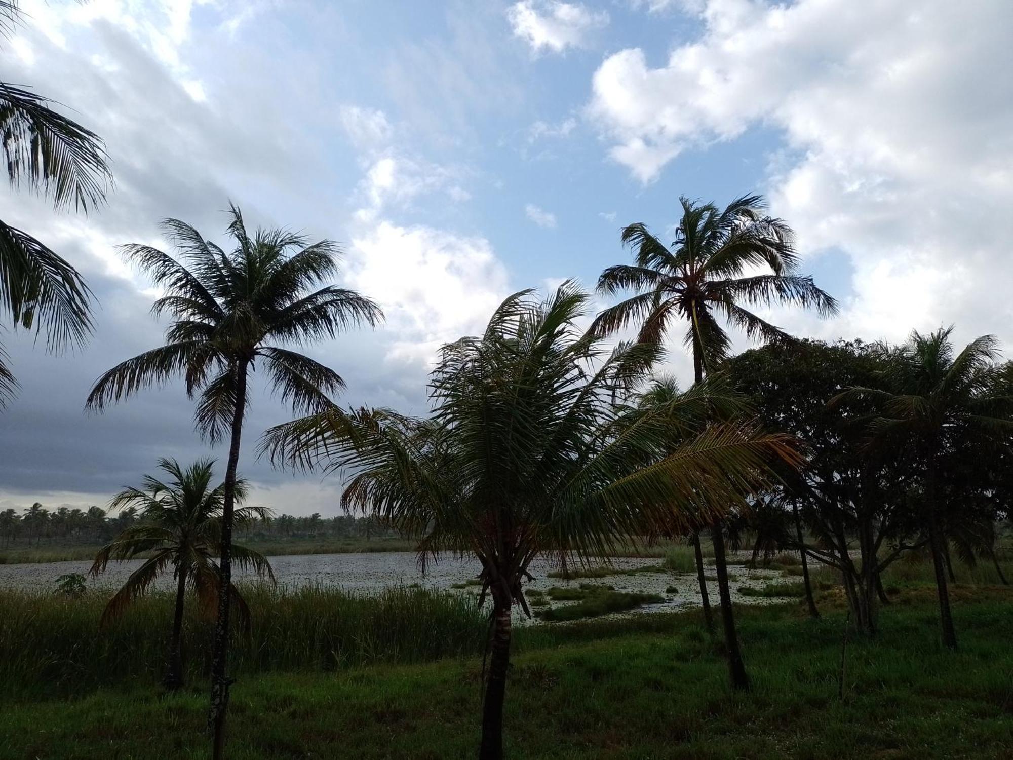 Chale Perto Da Praia Com Duas Suites E Varandao Pacatuba  Luaran gambar